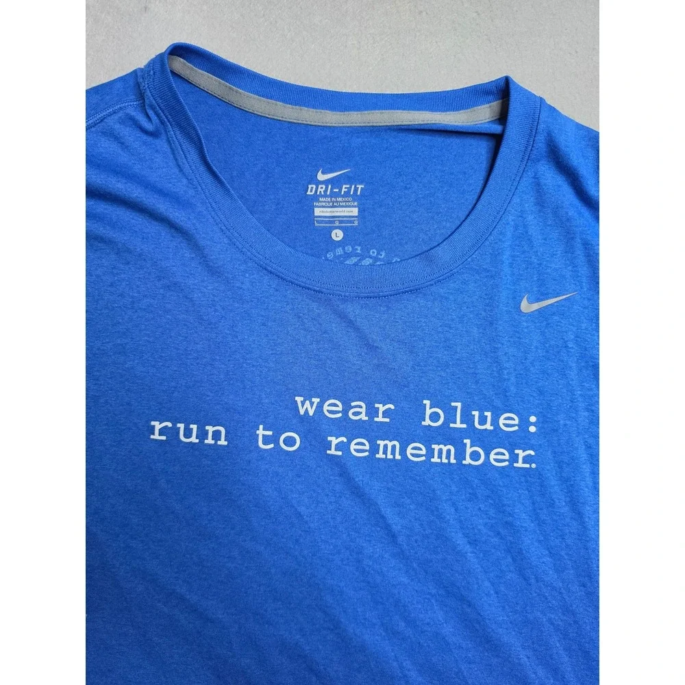 Nike Dri-Fit Shirt Womens Large Wear Blue: Run To Remember Graphic Performance